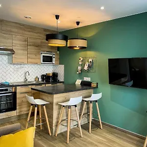 https://apt-rdc-avec-sa-jolie-terrasse-privee.inbrittany.com